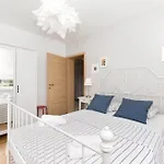 Holiday home Niko Drnis