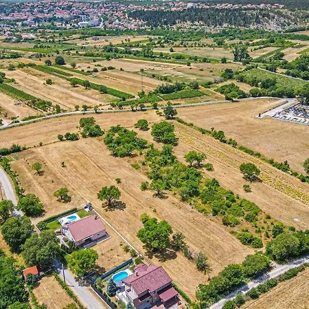 Niko * Drniš